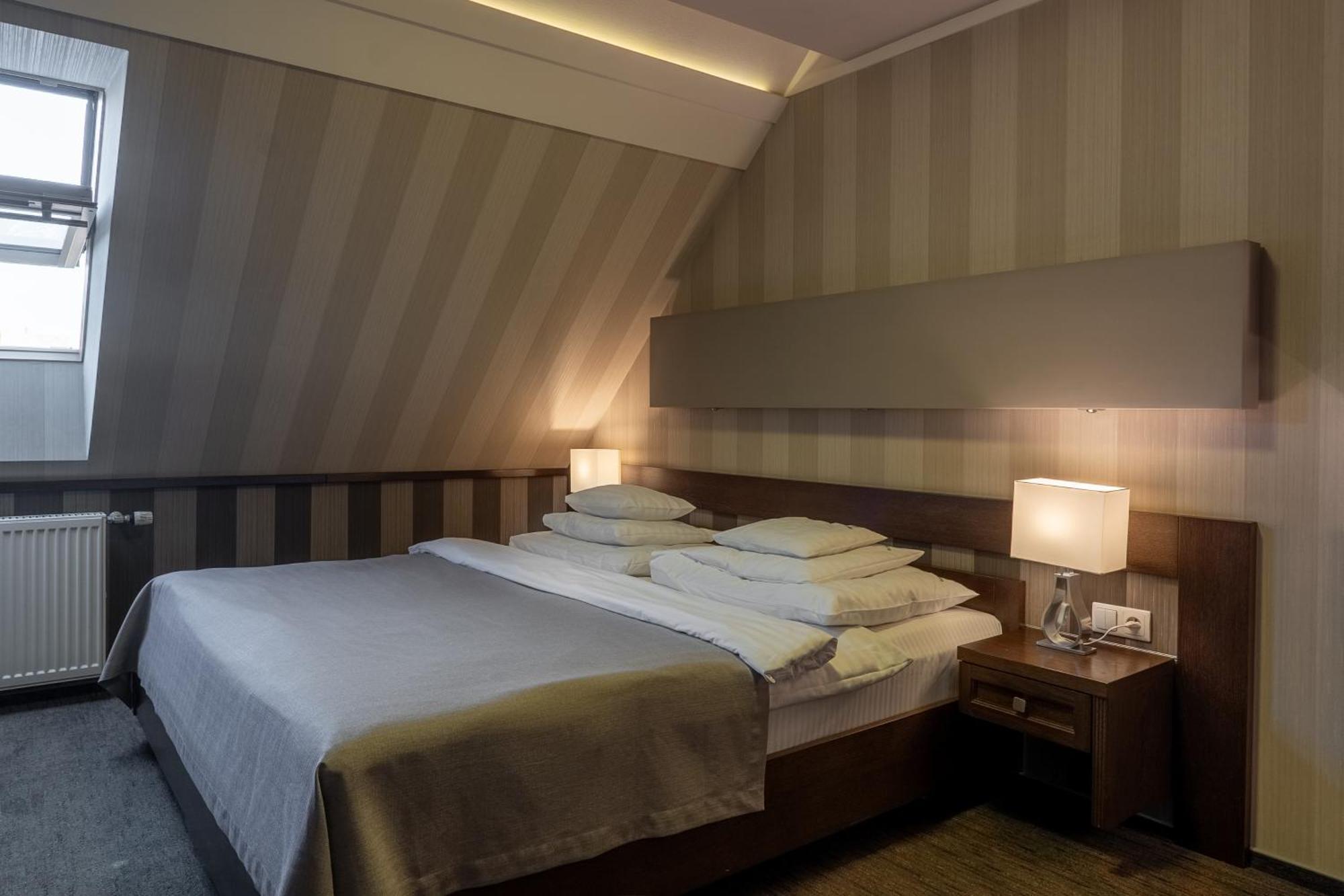Hotel Salve Glogowek Esterno foto
